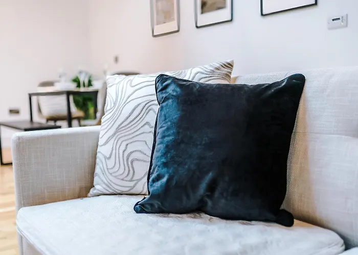 Charming 2 Bed In York - Sleeps 6