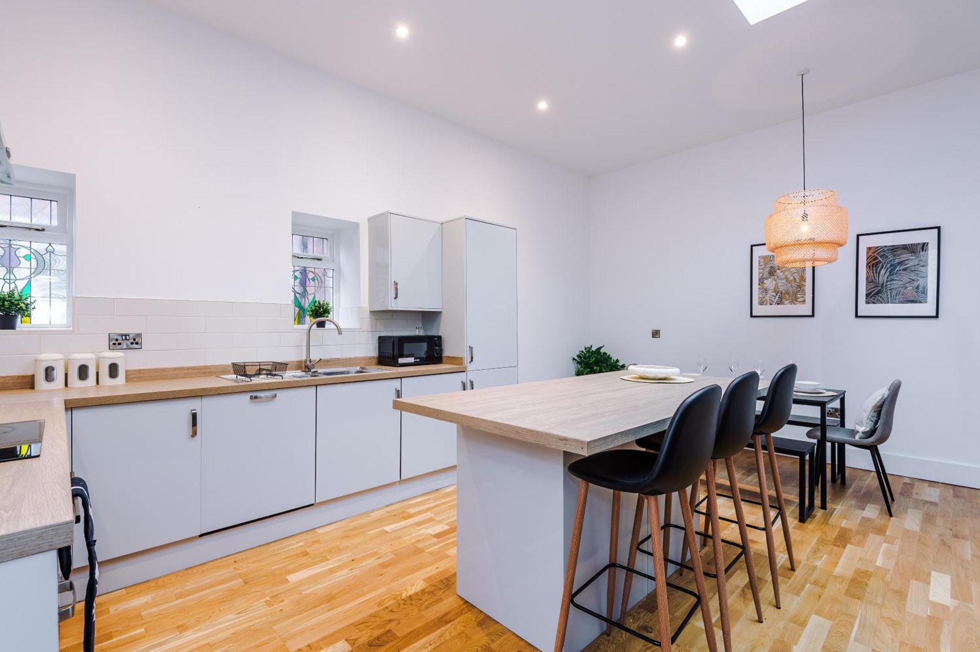 Charming 2 Bed In - Sleeps 6 Appartement *