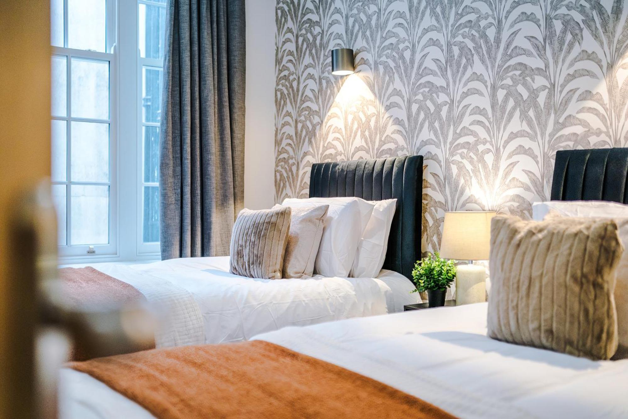 Charming 2 Bed In - Sleeps 6